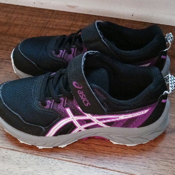 Asics Kids Sneakers - Black and Pink - Picture 1 of 6
